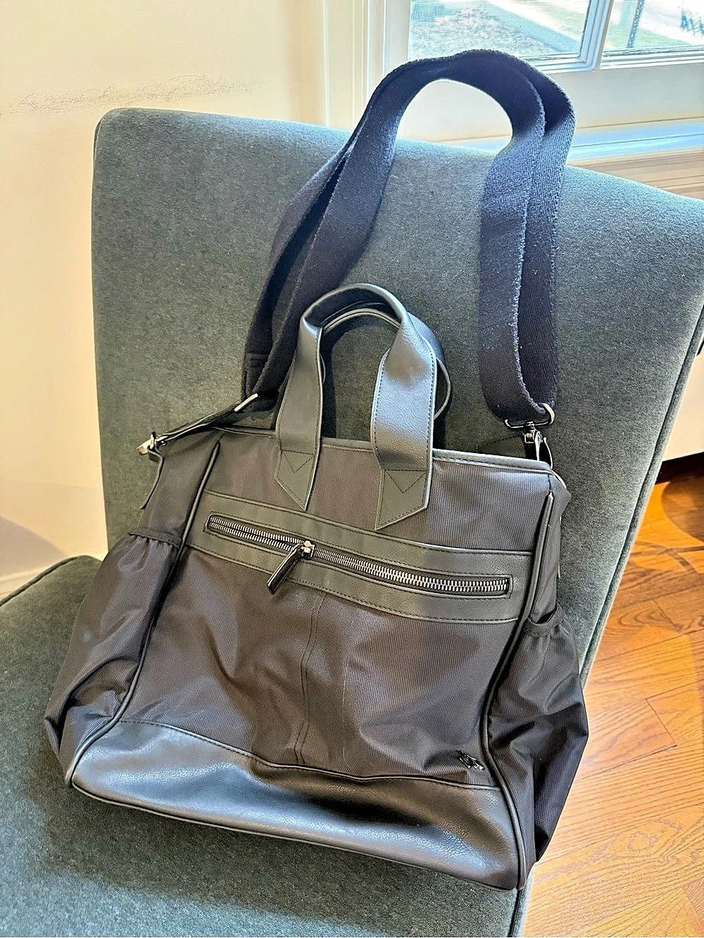 Land of Ed Multi-Pocket Utility Travel Tote / Diaper Bag - Black, NWOT
